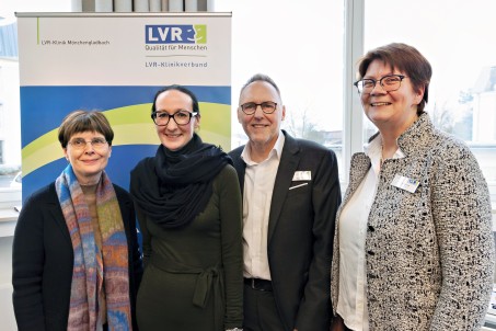 Der Vorstand der LVR-Klinik Mönchengladbach gemeinsam mit LVR-Dezernentin Martina Wenzel-Jankowski